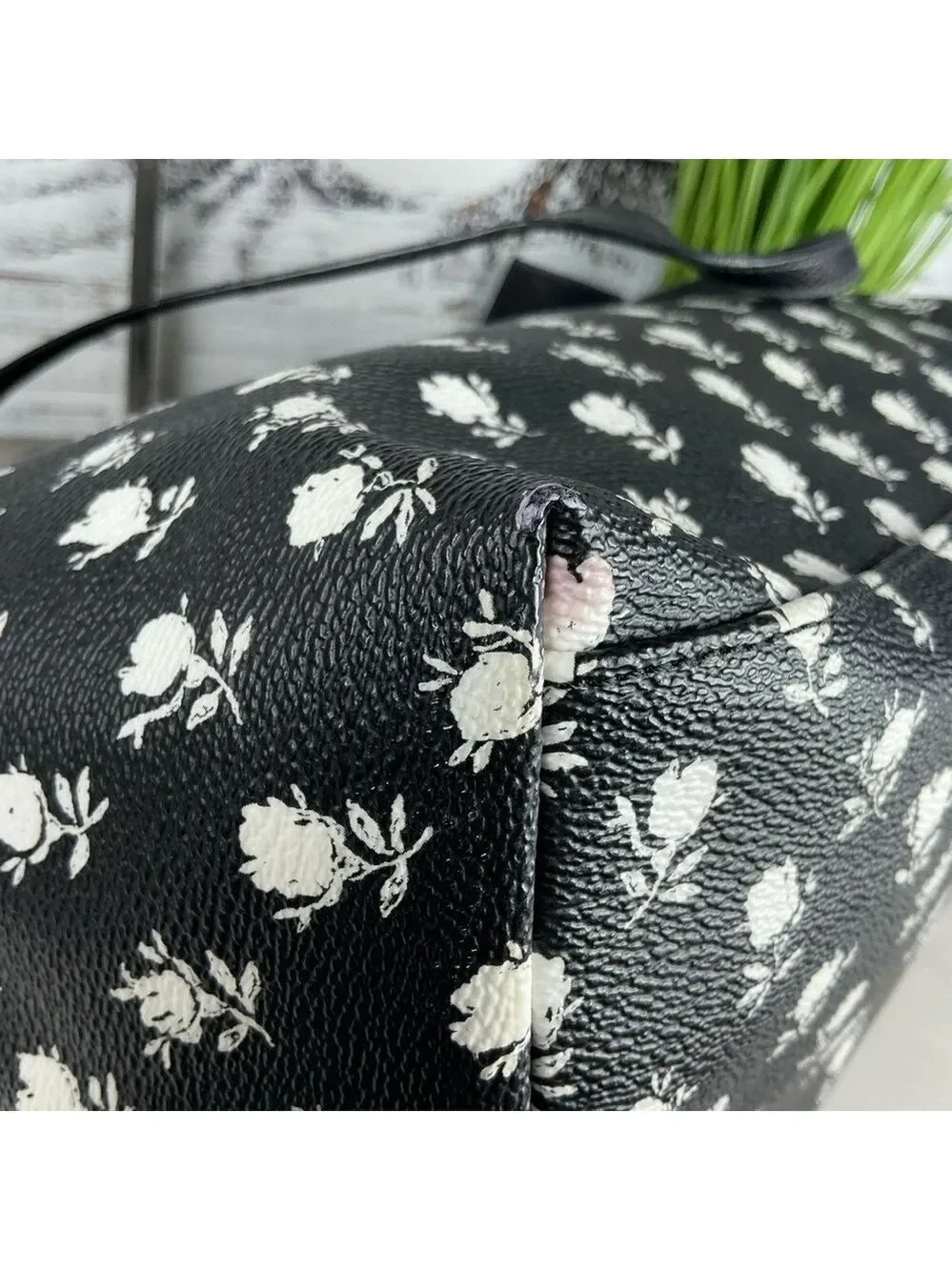 Coach 35025 Shoulder Bag Badlands Black White Floral Ward Tote Work Purse Laptop